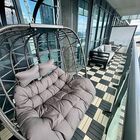 Stylish Suite At 300 Front Street W Toronto Eksteriør billede