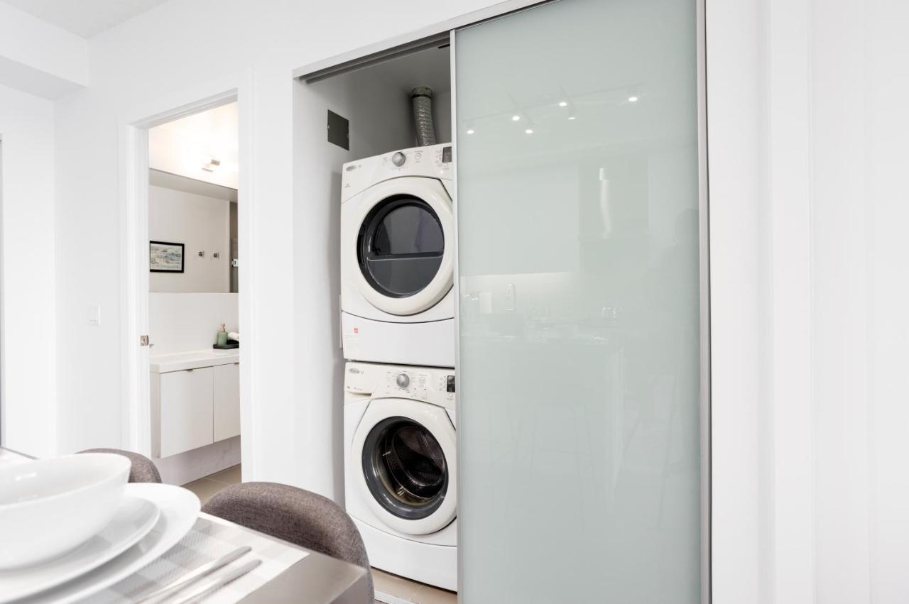 Stylish Suite At 300 Front Street W Toronto Eksteriør billede